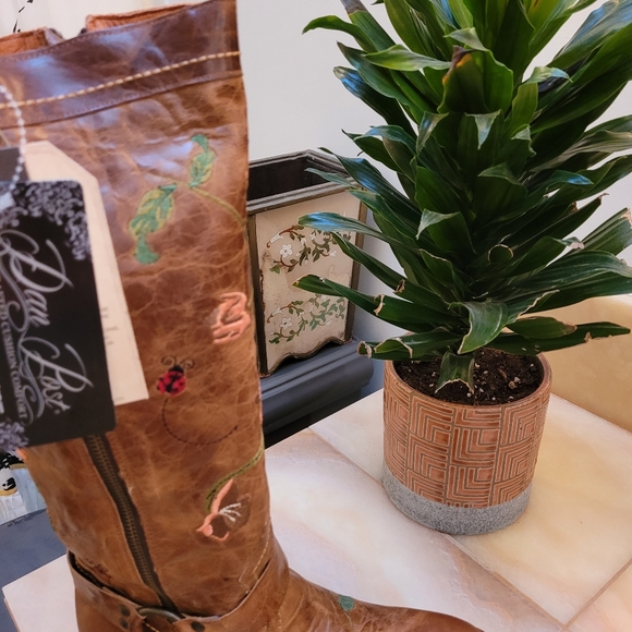 SUNDANCE Dan Post Anise Flower Boots NWT  Size 8 - Picture 8 of 8